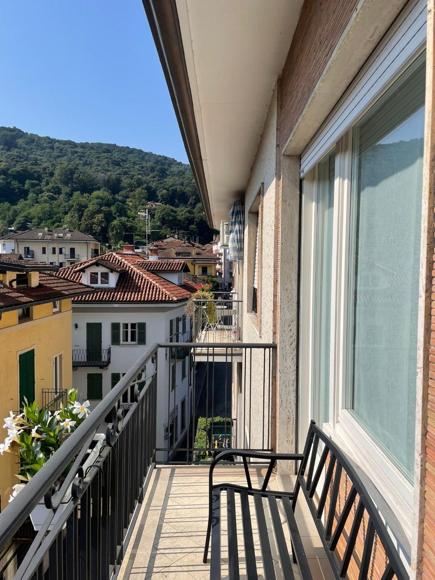 Family Apartment Vista Lago Stresa Extérieur photo